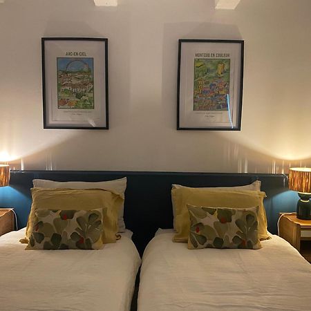 Le Coucou Montcuq Bed & Breakfast ภายนอก รูปภาพ
